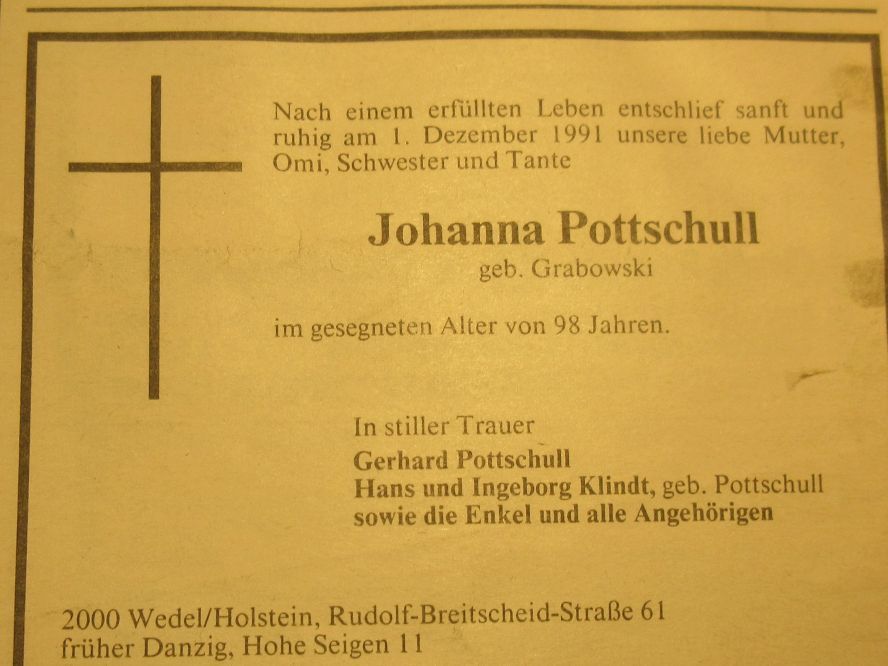Name:  Pattschull, Johanna.jpg
Hits: 885
Gre:  101.2 KB