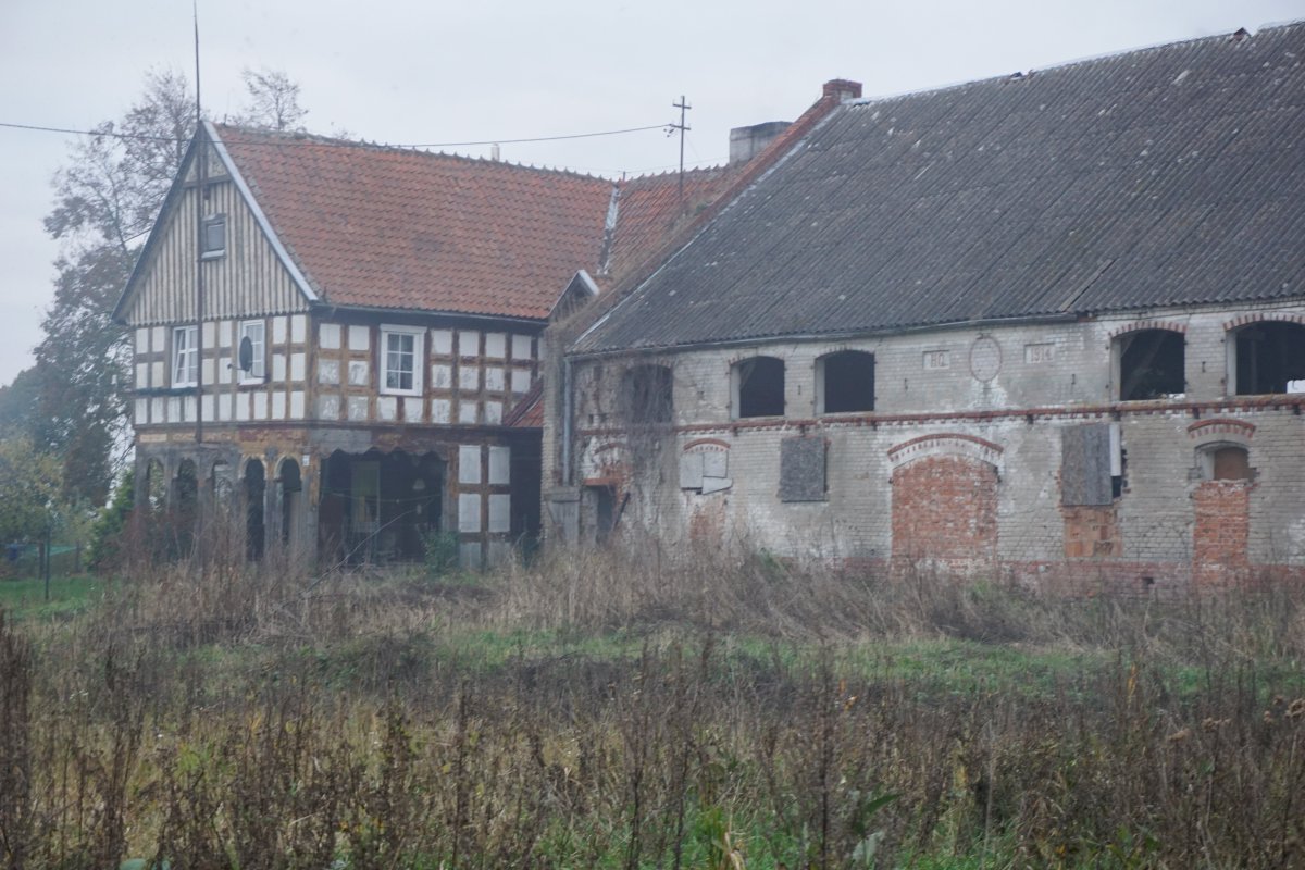 Name:  201108 SA609730 Orloff Vorlaubenhaus.jpg
Hits: 1078
Gre:  230.3 KB