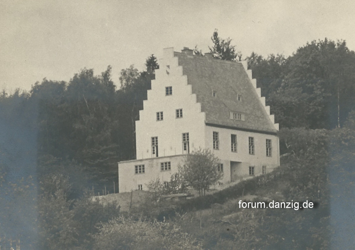 Name:  19.jpg
Hits: 1864
Gre:  254.9 KB