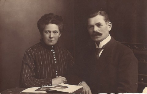 Name:  Otto & Johanna Semrau v.jpg
Hits: 702
Gre:  45.7 KB