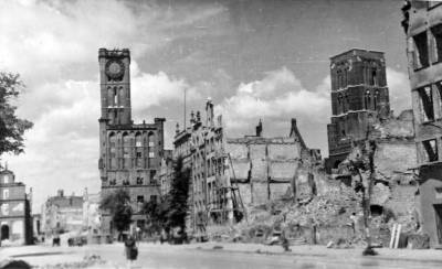 Name:  1945-01_Langer_Markt.jpg
Hits: 1443
Gre:  17.7 KB
