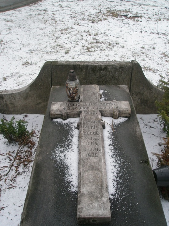 Name:  FriedhofBrentau-f.jpg
Hits: 955
Gre:  193.9 KB