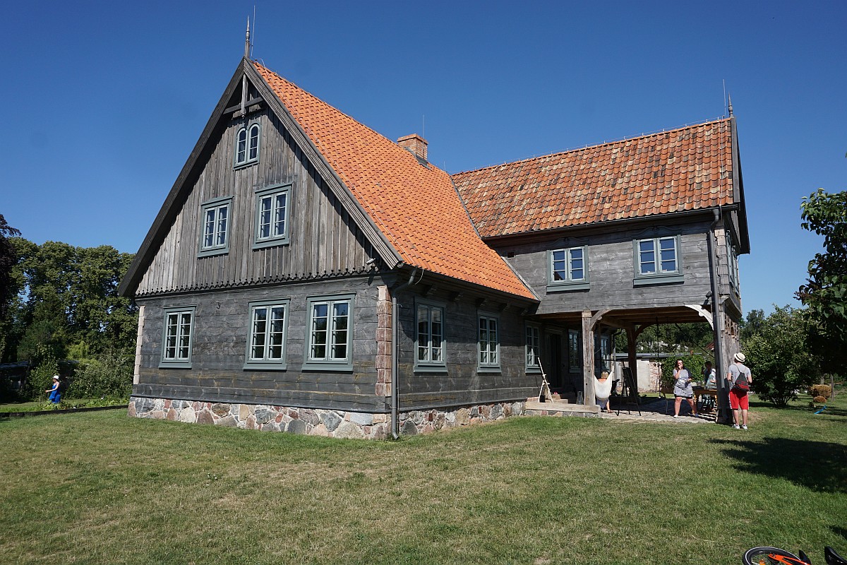 Name:  190630 SA616507 Nickelswalde Vorlaubenhaus Knoop.jpg
Hits: 1807
Gre:  414.0 KB