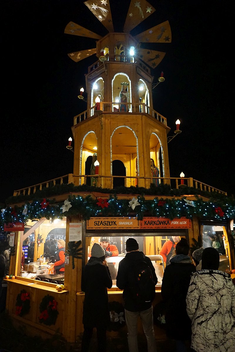 Name:  191221 SA618685 Danzig Weihnachtsmarkt - Kohlenmarkt.jpg
Hits: 738
Gre:  226.5 KB