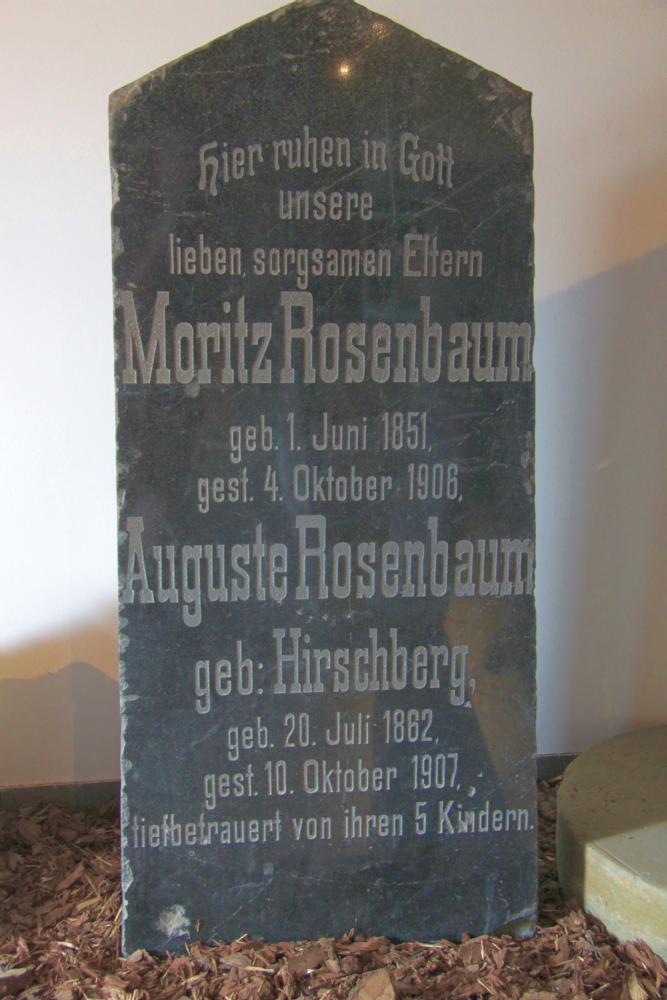 Name:  20120521 C12503 Tiegenhof Rosenbaum.jpg
Hits: 1052
Gre:  96.7 KB